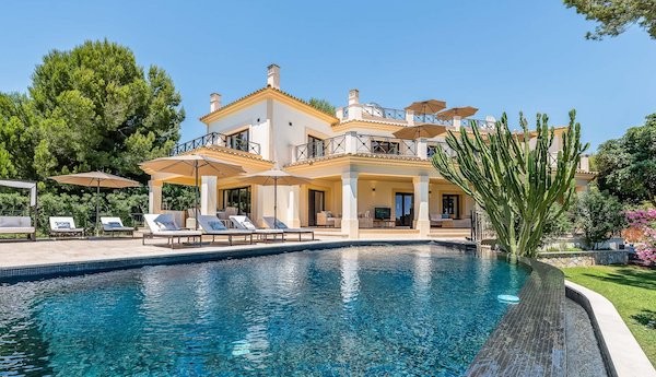 Villa with heated pool in Mallorca