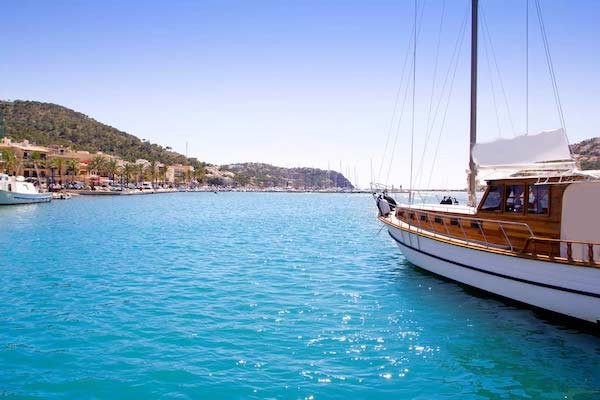 Un vistazo a <mc-brand-text>Puerto Andratx</mc-brand-text>