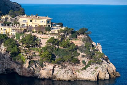 Villa Yellow Castle in Puerto Andratx