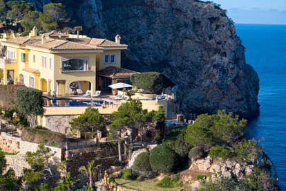 Villa Yellow Castle in Puerto Andratx