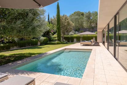 Villa Oblong in Son Vida