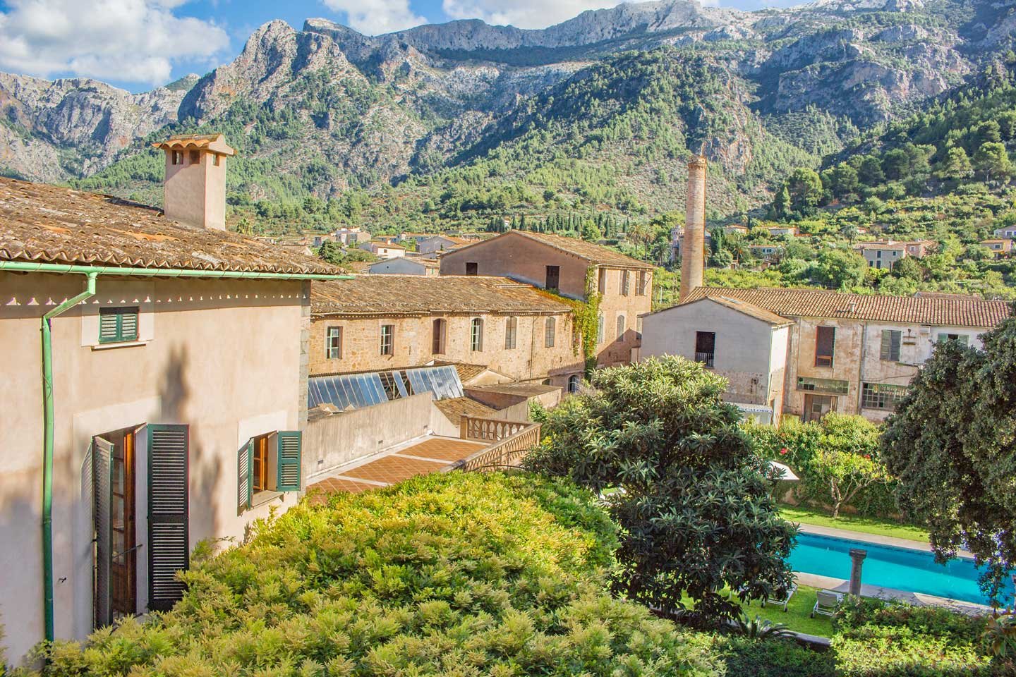 The Doric Villa in Sóller, Holiday Villa by Mallorca Collection