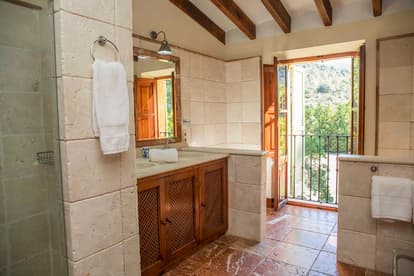 Grapevine Villa in Valldemossa