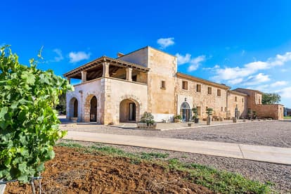 The Queen Bee Villa in Llucmajor
