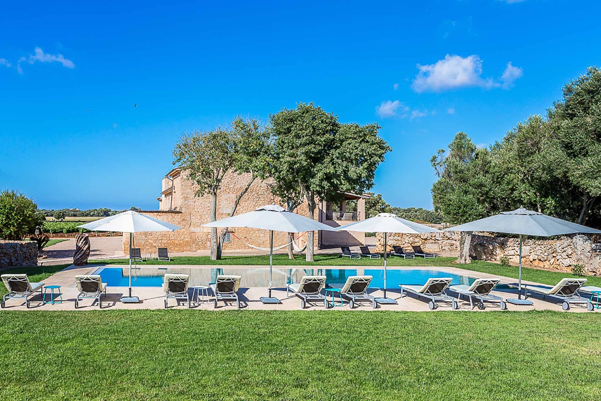 The Queen Bee Villa in Llucmajor, Holiday Villa by Mallorca Collection