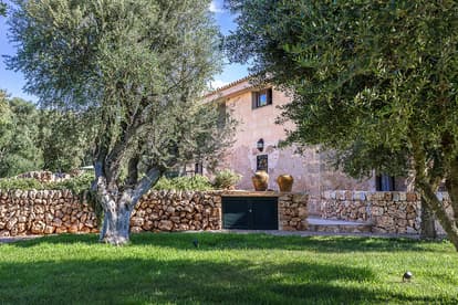 The Queen Bee Villa in Llucmajor