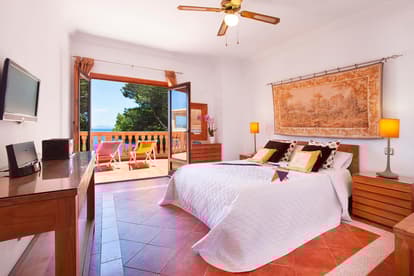 Seadream Villa in Cala Vinyes