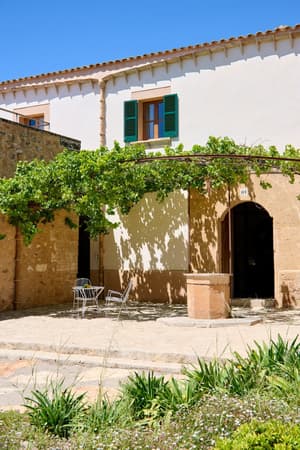 Finca Son Guard