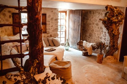 The Root House en Sant Joan