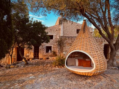 The Root House en Sant Joan