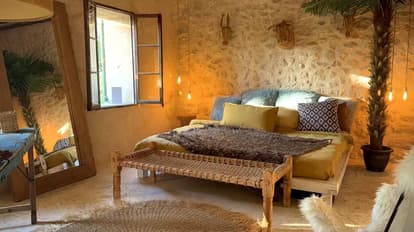 The Root House en Sant Joan