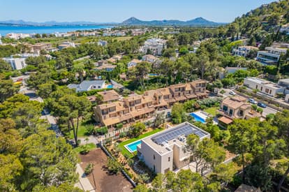 Villa Joelle  in Pollensa
