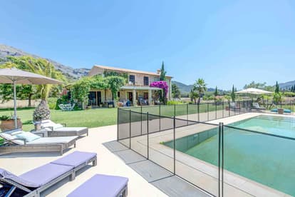 Villa Amidst the Mountains in Pollensa