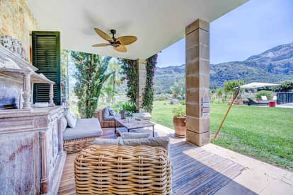 Villa Amidst the Mountains in Pollensa