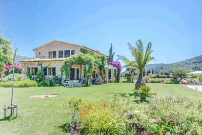 Villa Amidst the Mountains in Pollensa