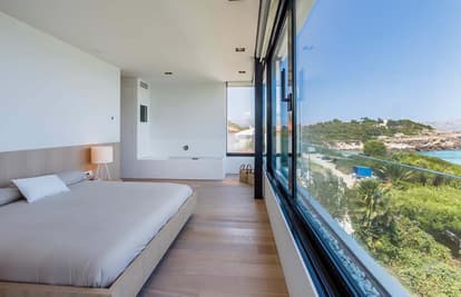 The Seafront Turquoise Villa en Alcudia