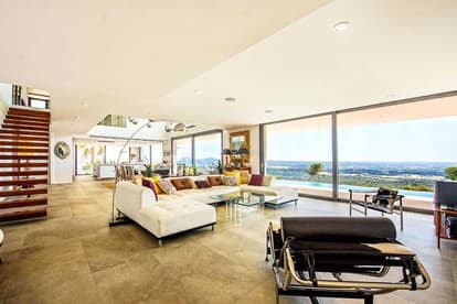 The Glee Villa in Puntiro