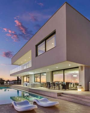 The Glee Villa